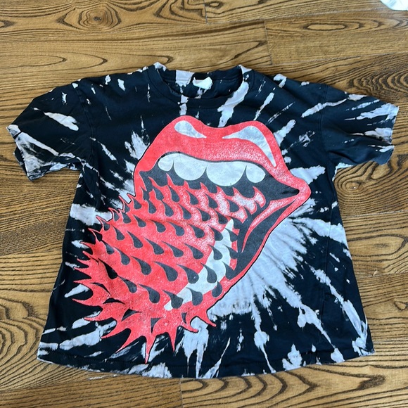 MADEWORN ROLLING STONES VOODOO CROP TEE - Picture 1 of 3